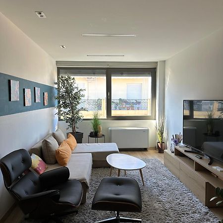 Urban Apartment Amaliada Eksteriør bilde
